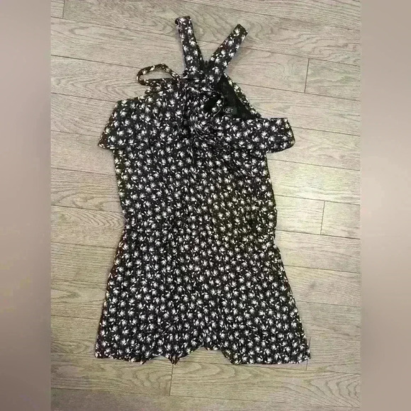 Shorts One Piece Jumper + size XSP bnwot - Picture 2 of 5